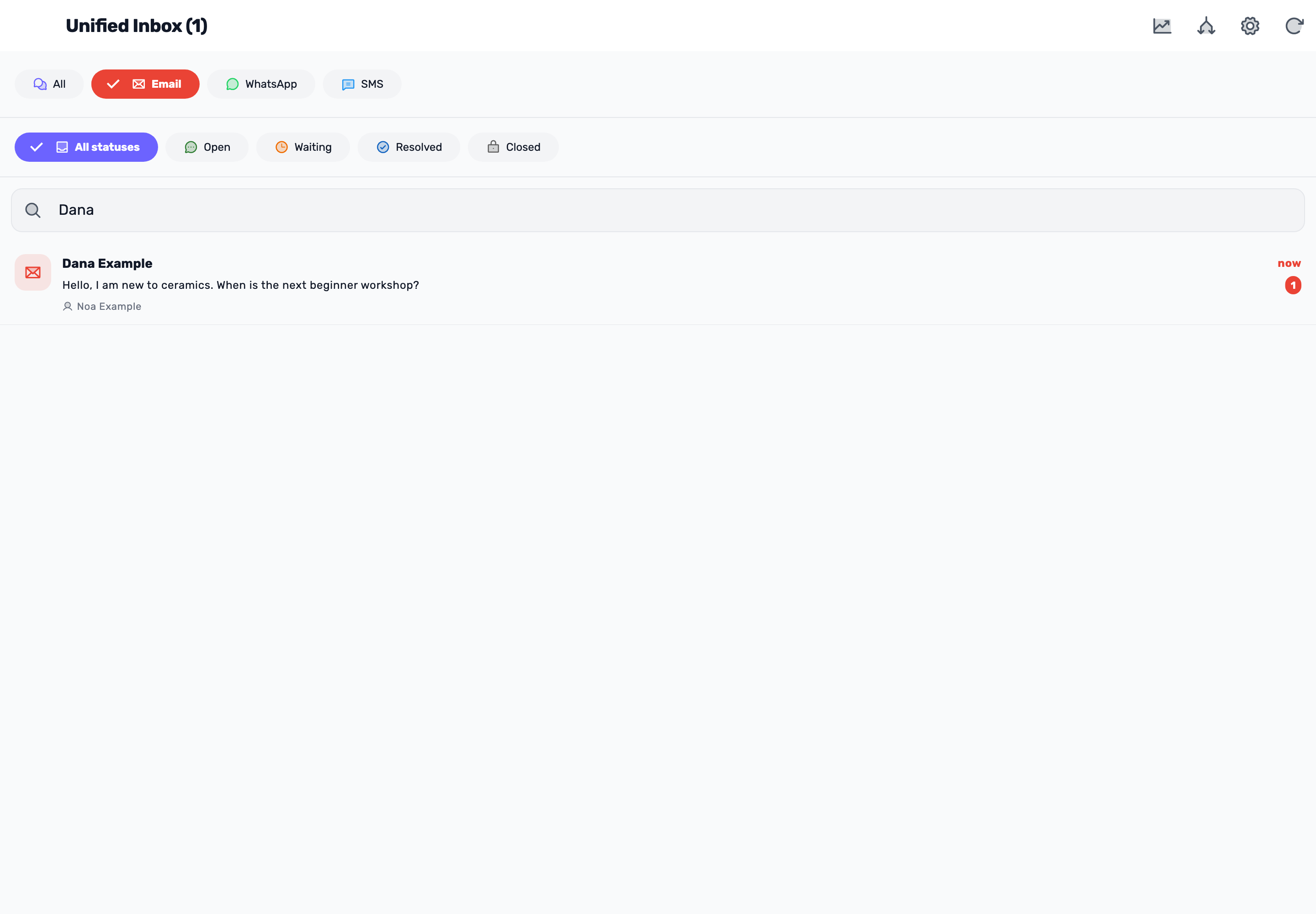 Original Lynxbe screen: Back to the inbox. With customer context. Isolated demonstration data.